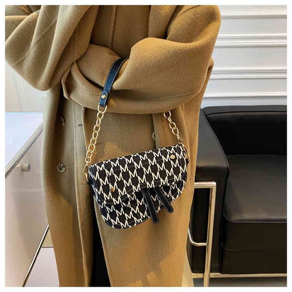 handbag d family letter saddle bag 2021 korean fashion armpit leisure women's hand messenger
handbag d family letter saddle bag 2021 korean fashion armpit leisure women's hand messenger