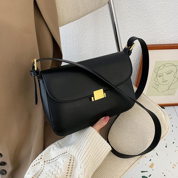 luxury niche design handbags autumn and winter trendy fashion atmosphere female bag wild single shoulder messenger bag
luxury niche design handbags autumn and winter trendy fashion atmosphere female bag wild single shoulder messenger bag
