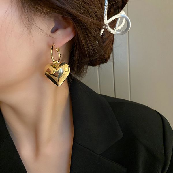 s2872 fashion jewelry s925 silver post hoop dangle earrings for women gold heart earrings
s2872 fashion jewelry s925 silver post hoop dangle earrings for women gold heart earrings
