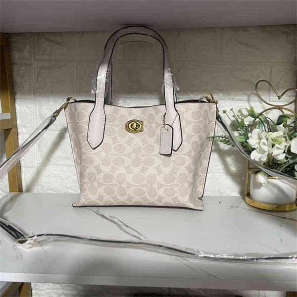 double fashion old flower versatile large capacity printed middle-aged women's handbag bag advanced texture tote bag luxury designer
double fashion old flower versatile large capacity printed middle-aged women's handbag bag advanced texture tote bag luxury designer
