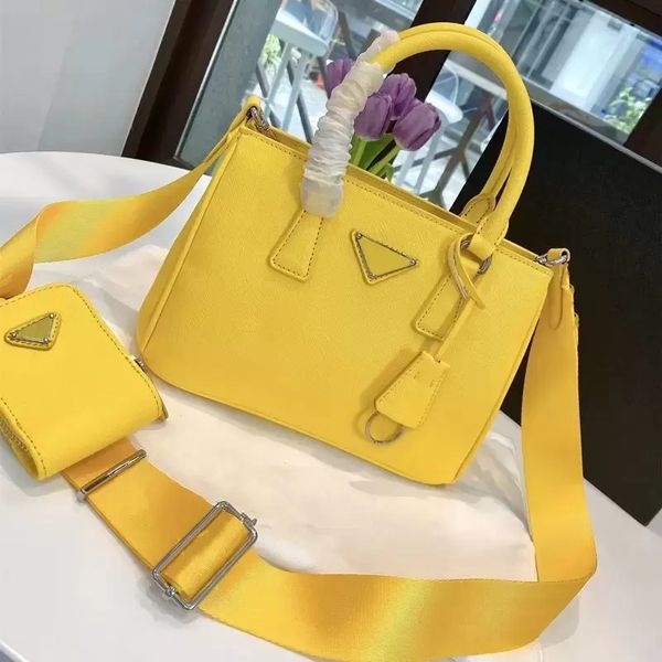 designer tote bag shoulder crossbody clutch bags luxury handbags high-quality genuine leather fashion brand 4 different colors with exquisit
designer tote bag shoulder crossbody clutch bags luxury handbags high-quality genuine leather fashion brand 4 different colors with exquisit