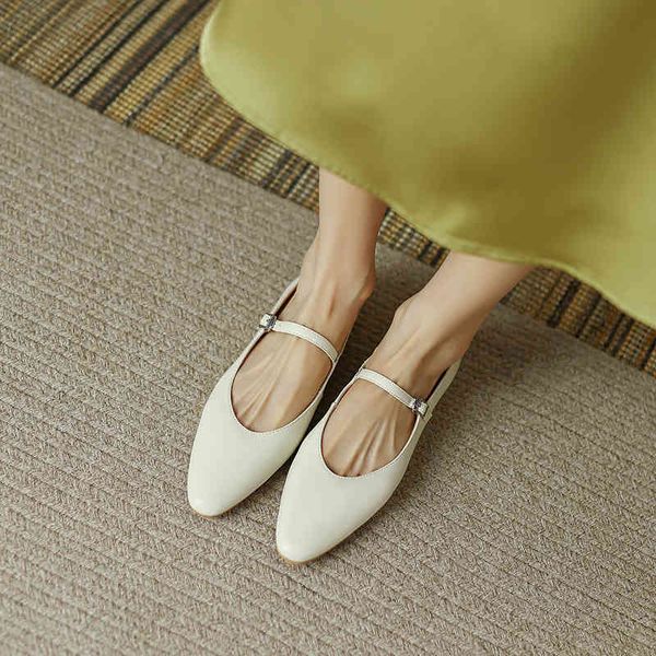 dress shoes simple temperament low heel shallow mouth single shoes women's summer flat bottom silver pointed mary jane small leather 58, Black
dress shoes simple temperament low heel shallow mouth single shoes women's summer flat bottom silver pointed mary jane small leather 58, Black