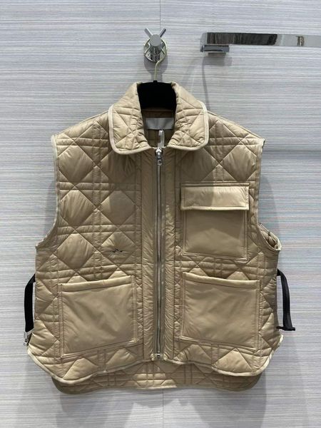 milan runway jackets 2022 autumn lapel neck sleeveless women's designer coats brand same style outerwear 0702-12, Black;brown
milan runway jackets 2022 autumn lapel neck sleeveless women's designer coats brand same style outerwear 0702-12, Black;brown