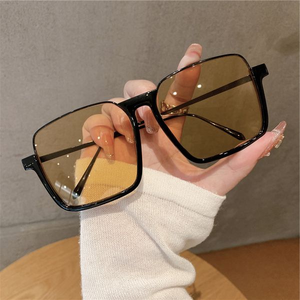 2022 new vintage fashion sunglass for women metal square frame luxury shad pink sunglass p sun eyewear uv400, White;black
2022 new vintage fashion sunglass for women metal square frame luxury shad pink sunglass p sun eyewear uv400, White;black