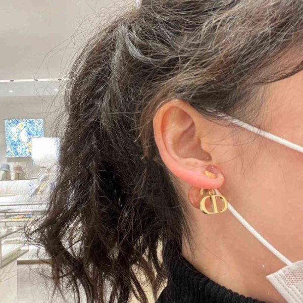 fine new size pearl earrings red style versatile temperament high 925 silver needle earrings female, Golden
fine new size pearl earrings red style versatile temperament high 925 silver needle earrings female, Golden