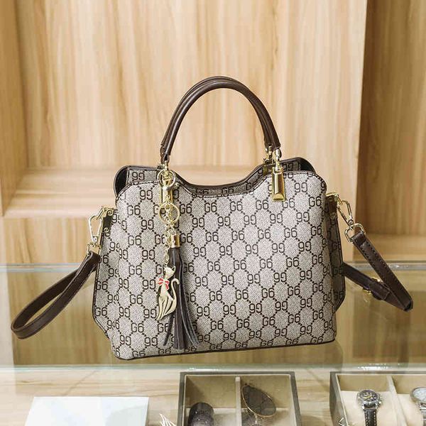 purse sale bag female new fashion women's handbag leather leisure bag belt strap shoulder messenger bag
purse sale bag female new fashion women's handbag leather leisure bag belt strap shoulder messenger bag