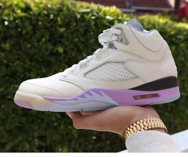 5 we the men outdoor shoes 5s white purple orange blue university basketball sports sneakers with box
5 we the men outdoor shoes 5s white purple orange blue university basketball sports sneakers with box