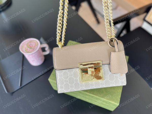 luxury designer shoulder bag 2022 new fashion classic creative trend is carefully made of high-grade artificial canvas
luxury designer shoulder bag 2022 new fashion classic creative trend is carefully made of high-grade artificial canvas