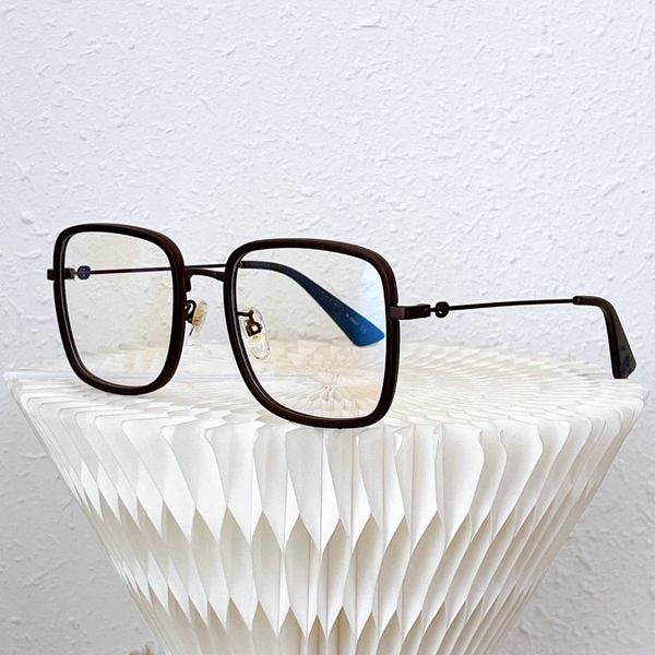 2022 new sunglasses optical glasses rack modification face shape is wild unique shape, White;black
2022 new sunglasses optical glasses rack modification face shape is wild unique shape, White;black