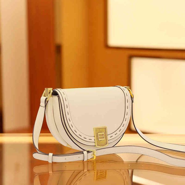 fashion trend new ladies luxury brand bag designer wholesale advanced simple and fashionable half round women's versatile single should
fashion trend new ladies luxury brand bag designer wholesale advanced simple and fashionable half round women's versatile single should