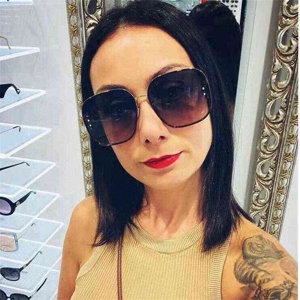 new d family women's net red same large box sunglasses men's fashion vintage eyeglasses 56% off movement, White;black
new d family women's net red same large box sunglasses men's fashion vintage eyeglasses 56% off movement, White;black