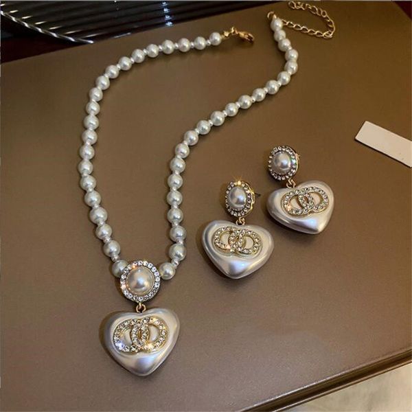 925 silver needle diamond pearl double circle love earrings french light luxury niche earrings temperament high-end earrings for women
925 silver needle diamond pearl double circle love earrings french light luxury niche earrings temperament high-end earrings for women