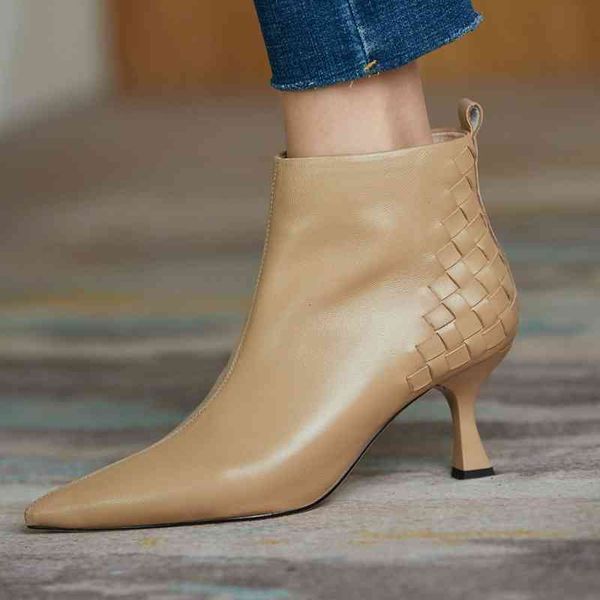 boots pointed thin heel side zipper short boots autumn simple korean women's comfortable woven fashion fbnm, Black
boots pointed thin heel side zipper short boots autumn simple korean women's comfortable woven fashion fbnm, Black