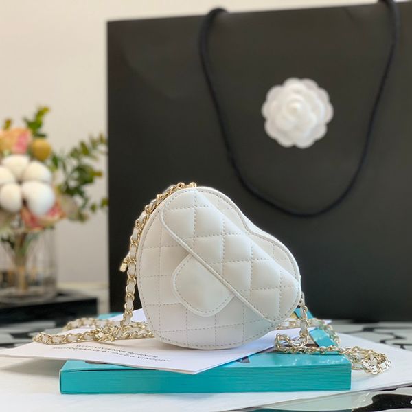 10a the heart shape chain clutch bag 13cm luxury designer cosmetic bag sheepskin crossbody bags lady shoulder handbag coin purse, Red;black
10a the heart shape chain clutch bag 13cm luxury designer cosmetic bag sheepskin crossbody bags lady shoulder handbag coin purse, Red;black