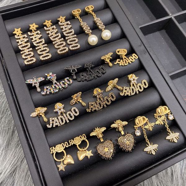 the factory directly d new bee earrings female dijia net red letter love pearl five pointed star, Golden
the factory directly d new bee earrings female dijia net red letter love pearl five pointed star, Golden