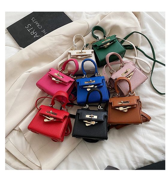 girls princess handbags spring/summer 2022 kids solid colors one shoulder bag mini fashion crossbody bags versatile handbag f1155, Black
girls princess handbags spring/summer 2022 kids solid colors one shoulder bag mini fashion crossbody bags versatile handbag f1155, Black