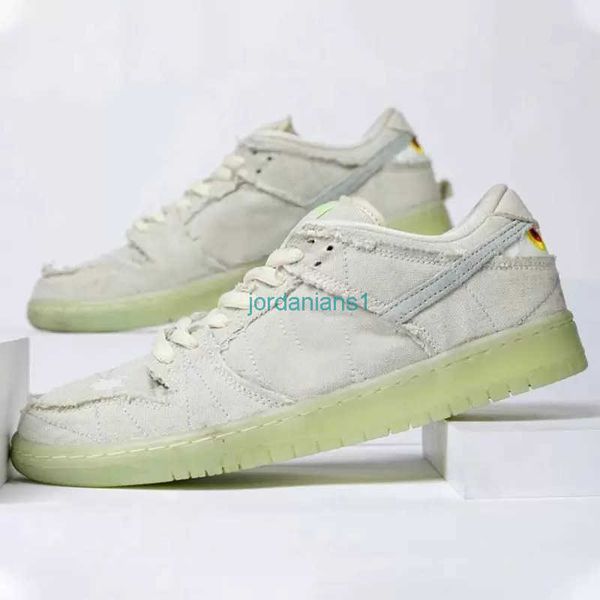 brand shoes low mummy coconut milk/seafoam-yellow strike running outdoor sneakers sports original, White;red
brand shoes low mummy coconut milk/seafoam-yellow strike running outdoor sneakers sports original, White;red