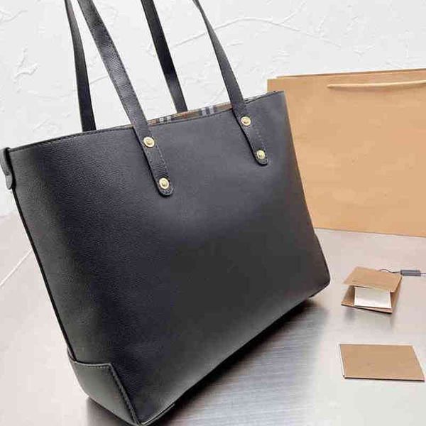 shopping bags ladies large-capacity handbags genuine leather fashion classic retro tote crossbody female purse 220406
shopping bags ladies large-capacity handbags genuine leather fashion classic retro tote crossbody female purse 220406