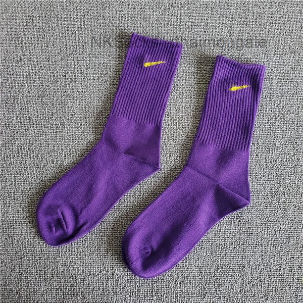 classic men's fashion socks women's rainbow candy color luxury hook brand designer sportsocks personality street men women long tu, Black
classic men's fashion socks women's rainbow candy color luxury hook brand designer sportsocks personality street men women long tu, Black