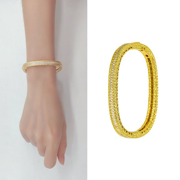 2022 bracelets on hand oval full zircon diamond gold color christmas gift bangle women female crystal luxury fashion african jewelry dubai, Golden;silver
2022 bracelets on hand oval full zircon diamond gold color christmas gift bangle women female crystal luxury fashion african jewelry dubai, Golden;silver