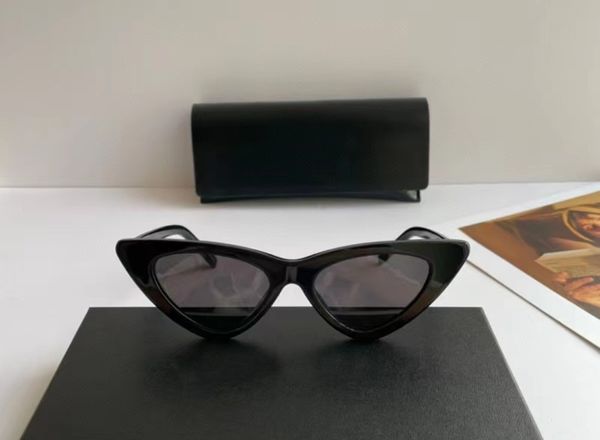 ladies black cat eye sunglasses dark grey lens party eyewear for summer vacaition eyewear, White;black
ladies black cat eye sunglasses dark grey lens party eyewear for summer vacaition eyewear, White;black