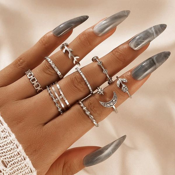 cluster rings 9pcs/sets trendy moon star ring sets for women pretty rose flowers leaf geometric gold alloy metal jewelry anillo 15121, Golden;silver
cluster rings 9pcs/sets trendy moon star ring sets for women pretty rose flowers leaf geometric gold alloy metal jewelry anillo 15121, Golden;silver