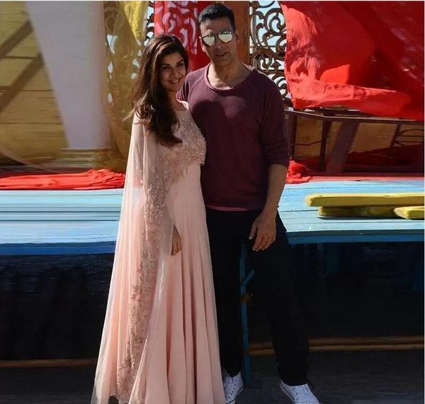 blush pink indian arabic kaftan women evening dresses with wrap sheer beaded cape lace saresuit custom make formal occasion prom party gown, Black;red
blush pink indian arabic kaftan women evening dresses with wrap sheer beaded cape lace saresuit custom make formal occasion prom party gown, Black;red