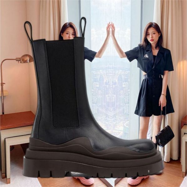 two tone tire chelsea boots women platform chunky boot lady luxe design men calf desiger mid tube calfskin slip on style round toe boots bro, Black
two tone tire chelsea boots women platform chunky boot lady luxe design men calf desiger mid tube calfskin slip on style round toe boots bro, Black