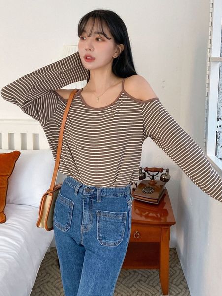 dazy striped contrast binding cold shoulder tee f9w2#, White
dazy striped contrast binding cold shoulder tee f9w2#, White