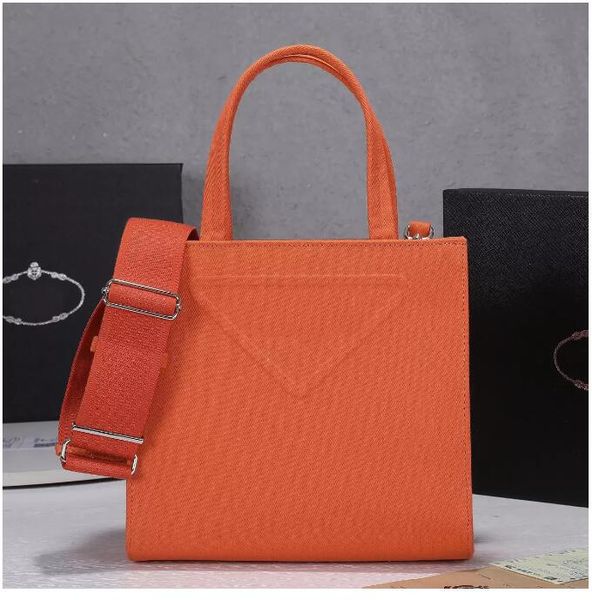 simple twill butot bag fashion women messenger bags luxury designer urban lightweight handbag
simple twill butot bag fashion women messenger bags luxury designer urban lightweight handbag