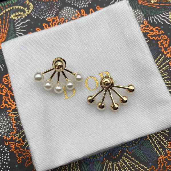 fan tassel letter pearl earrings female skirt light gold earrings us design jewelry, Golden
fan tassel letter pearl earrings female skirt light gold earrings us design jewelry, Golden