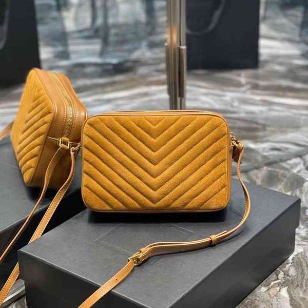 2022 new shoulder bag with tassel women's camera belt, solid color messenger bag, suitable for leisure handbag
2022 new shoulder bag with tassel women's camera belt, solid color messenger bag, suitable for leisure handbag