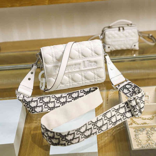 hong kong soft leather 2022 spring and summer portable shoulder msenger small bag women 2022 luxury brand fashion design women's sachet
hong kong soft leather 2022 spring and summer portable shoulder msenger small bag women 2022 luxury brand fashion design women's sachet