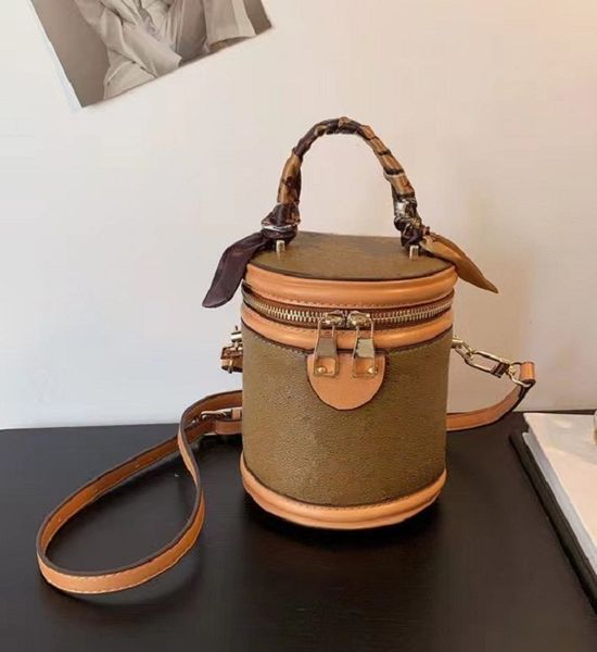 fashion bags women shoulder bag desigenr drawstring purse lady shopping handbag pu leather bucket packs 2colors factory wholesales purses
fashion bags women shoulder bag desigenr drawstring purse lady shopping handbag pu leather bucket packs 2colors factory wholesales purses