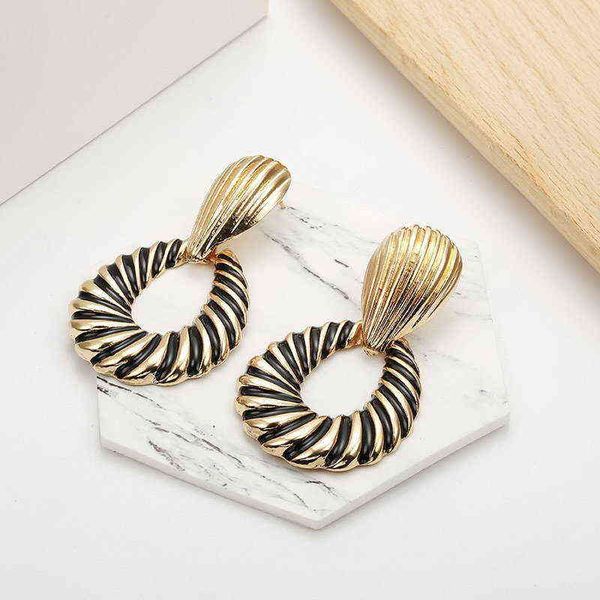 tiktok red european and charm american dangle personalized hollow out female earrings fashion high-grade elegant temperament geometric earri, Golden
tiktok red european and charm american dangle personalized hollow out female earrings fashion high-grade elegant temperament geometric earri, Golden