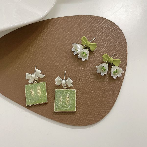 s925 silver needle bow box earrings fresh tulip flower butterfly earrings, Golden;silver
s925 silver needle bow box earrings fresh tulip flower butterfly earrings, Golden;silver