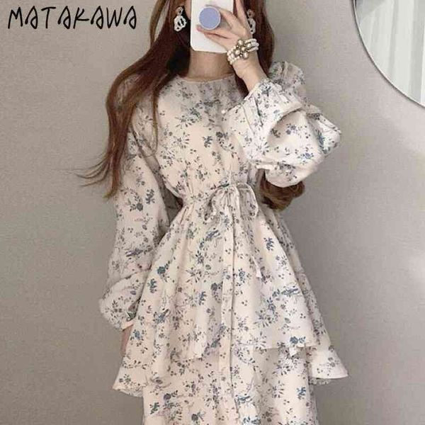 floral double layer large dresses women spring korean chic robe round neck vestidos lace chiffon dress 210506, Black;gray
floral double layer large dresses women spring korean chic robe round neck vestidos lace chiffon dress 210506, Black;gray