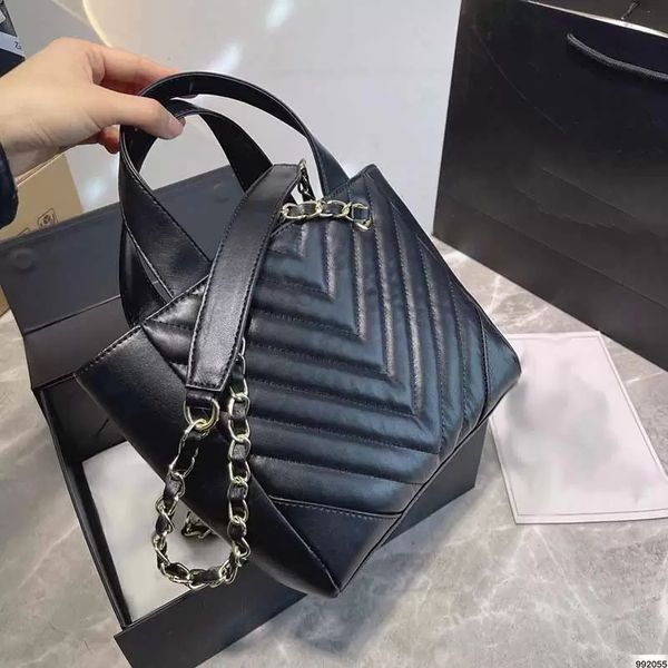 fashion ladies mini bags solid color genuine leather designer bags luxury gold-tone metal chain stripes sacoche totes handbags crossbody sho
fashion ladies mini bags solid color genuine leather designer bags luxury gold-tone metal chain stripes sacoche totes handbags crossbody sho