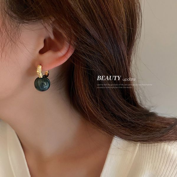 french entry lux zircon pearl ear clip earrings niche candy color french elegant high sense eardrop wholesale, Golden
french entry lux zircon pearl ear clip earrings niche candy color french elegant high sense eardrop wholesale, Golden