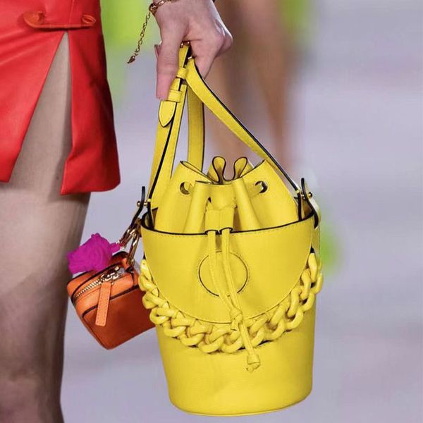 fashion retro design bucket bag wome chain handbag genuine leather luxury shoulder crossbody bag famous brand ladies handbags lady pink coin
fashion retro design bucket bag wome chain handbag genuine leather luxury shoulder crossbody bag famous brand ladies handbags lady pink coin