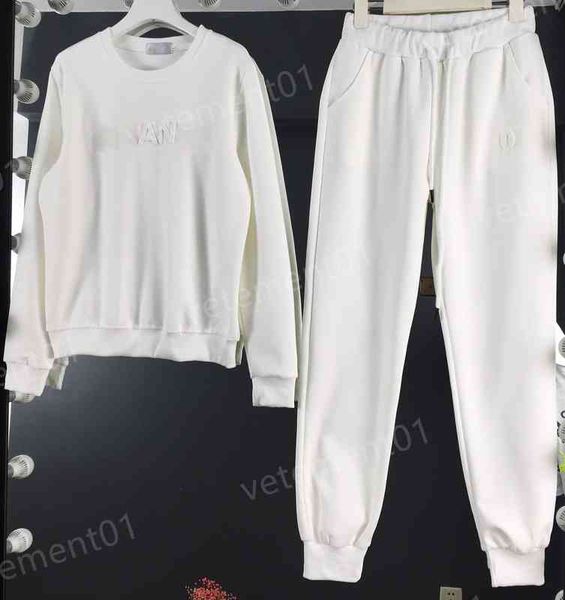 womens two piece pants fashion brand solid color long sleeve sweatshirts with loose sweatpants 2 piece sets luxury designer tracksuits 0912, White
womens two piece pants fashion brand solid color long sleeve sweatshirts with loose sweatpants 2 piece sets luxury designer tracksuits 0912, White