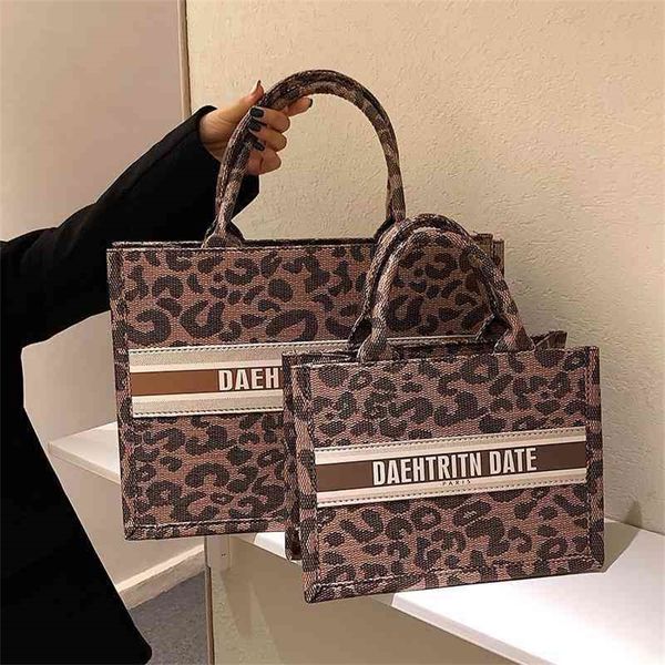 simple large capacity women's autumn fashion popular single shoulder bag versatile net red tote bag factory store online
simple large capacity women's autumn fashion popular single shoulder bag versatile net red tote bag factory store online