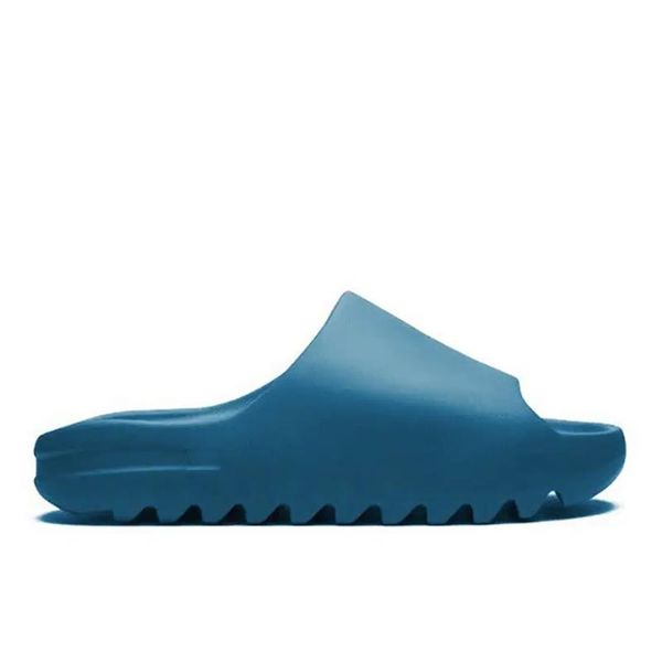 2022 fashion mens sandals shoes slippers foam runner triple black white soot glow green pure men women slide shoes wholesale big size 35-47
2022 fashion mens sandals shoes slippers foam runner triple black white soot glow green pure men women slide shoes wholesale big size 35-47