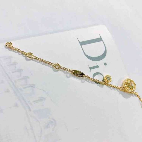 fashion brand jewelry new luxury bracelet wholesale home six simple light temperament women's, Silver
fashion brand jewelry new luxury bracelet wholesale home six simple light temperament women's, Silver