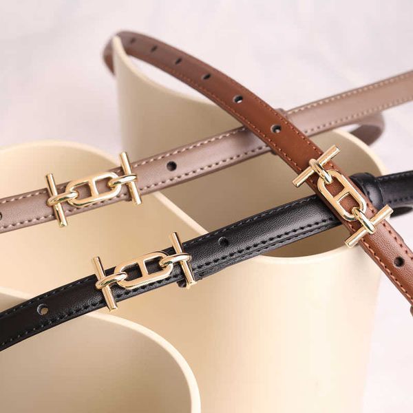 2022 elling girl leather belt women's fashion girdle versatile decorative thin suit summer korean black jeans classic luxury waistband, Black;brown
2022 elling girl leather belt women's fashion girdle versatile decorative thin suit summer korean black jeans classic luxury waistband, Black;brown
