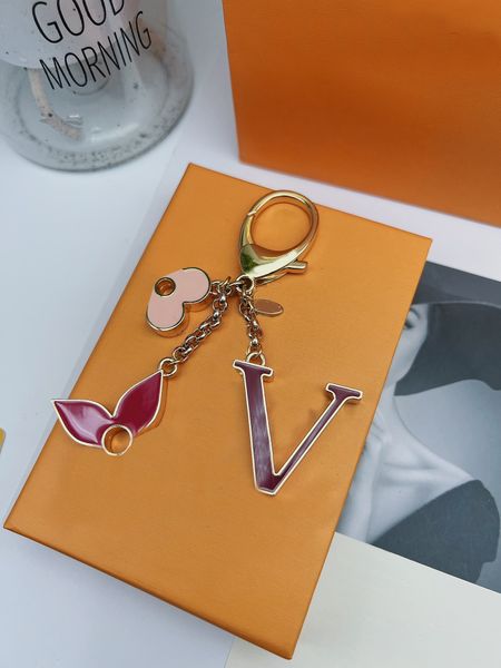 keychain fashion women men handmade car keychains alloy stylish buckle designer luxury key chain bag with box and dustbag, Silver
keychain fashion women men handmade car keychains alloy stylish buckle designer luxury key chain bag with box and dustbag, Silver