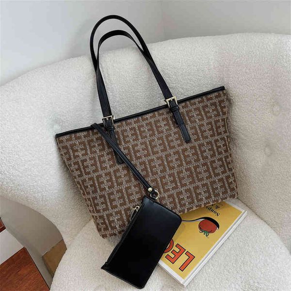 purses sale new high-capacity armpit handbag high-grade feeling autumn and winter commuter handbag
purses sale new high-capacity armpit handbag high-grade feeling autumn and winter commuter handbag