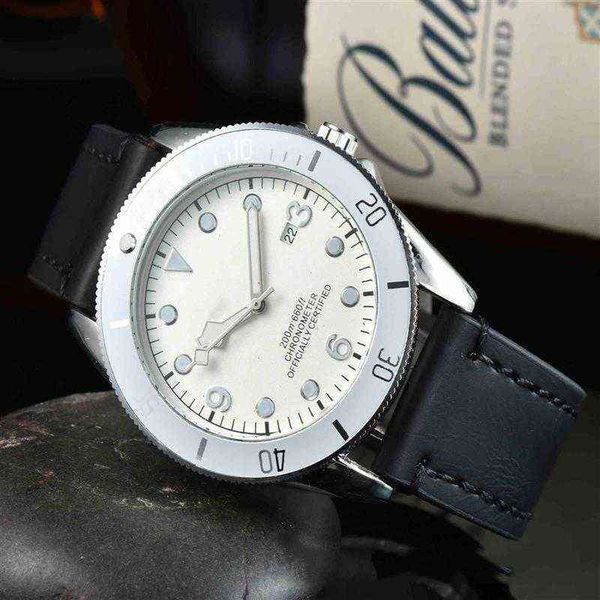 fashion watches mens montre diamond movement luxury designer watch fashion women's men's tudors egku ixx8 t036t036, Slivery;golden
fashion watches mens montre diamond movement luxury designer watch fashion women's men's tudors egku ixx8 t036t036, Slivery;golden