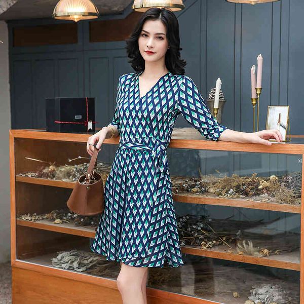 casual dresses wrap skirt summer green rhombic print elastic stitching slim fit high women's dress, Black;gray
casual dresses wrap skirt summer green rhombic print elastic stitching slim fit high women's dress, Black;gray