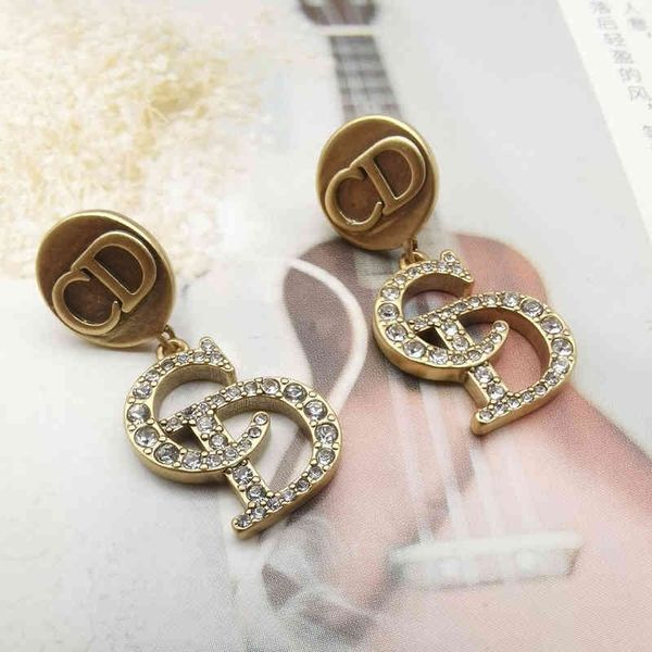 2022 factory wholesale new home dijia trendy earrings tassel letters advanced sense of simple women l1gc, Golden
2022 factory wholesale new home dijia trendy earrings tassel letters advanced sense of simple women l1gc, Golden